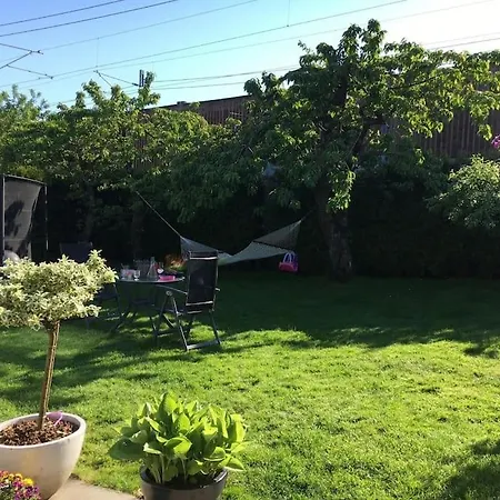 House With Garden Close To Beach * ستافانجر